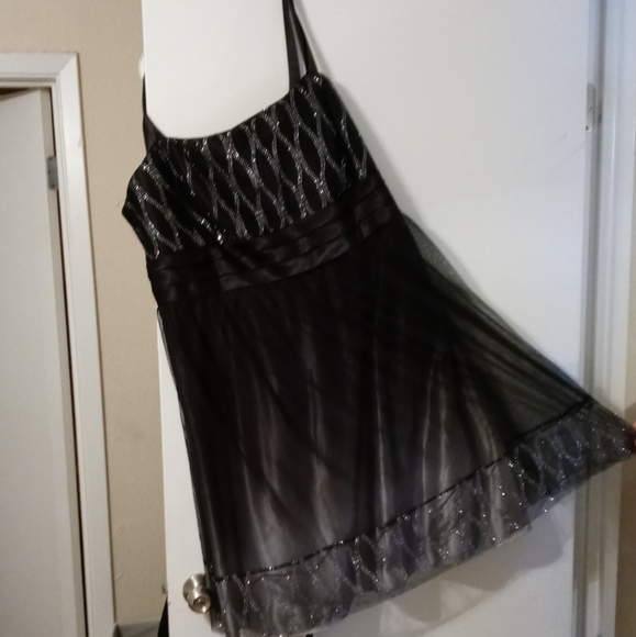 R&M Richards Dresses & Skirts - Formal dress